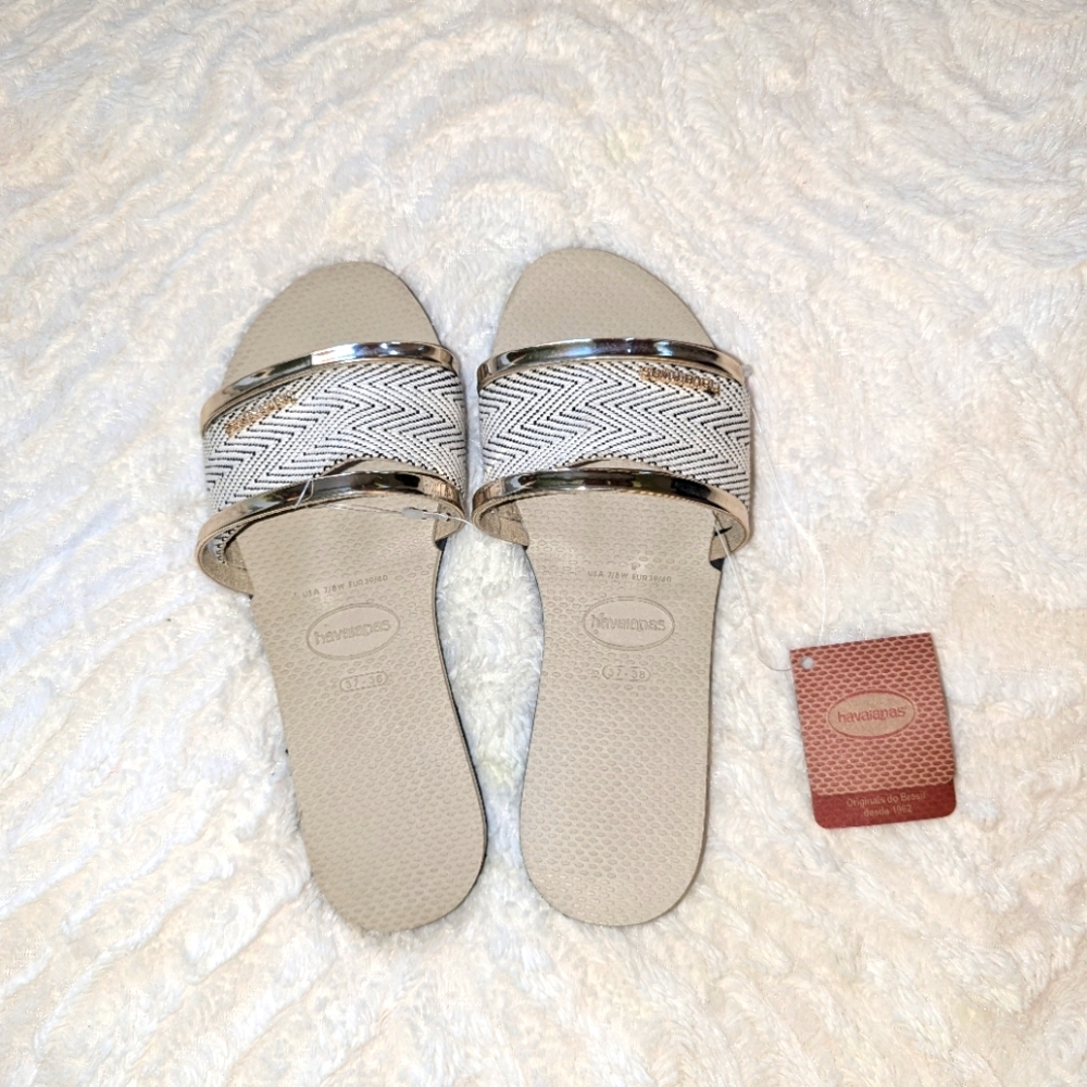 🆕 NWT Havaianas You Transcoso Sandals